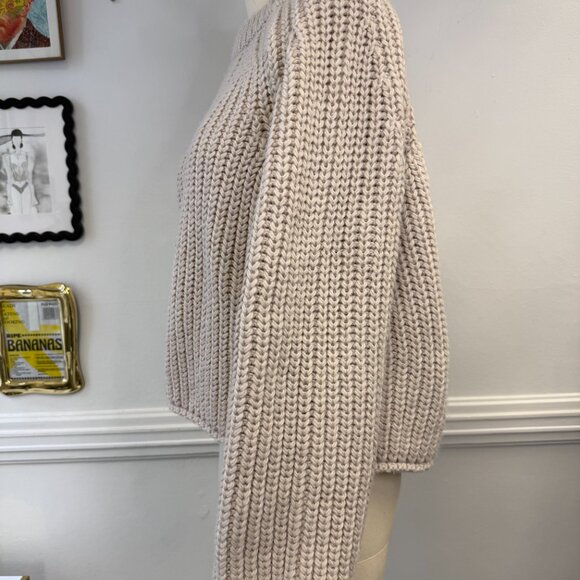 H&M Flat Knit Crewneck Winter Flare Sleeve Pullover Christmas Sweater Size M - Picture 2 of 7